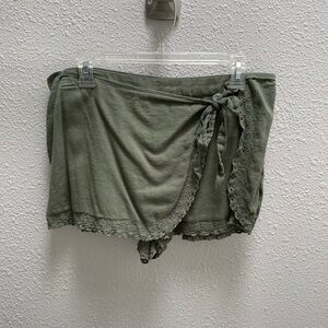 ❤️‍🔥3/$15❤️‍🔥 Aerie Skort - Size L - Olive Green - GUC